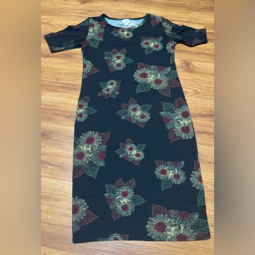 LuLaRoe Black Floral Elbow Sleeve Dress